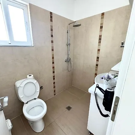K&t Seaside Deluxe Twobedroom Apartment Sarande